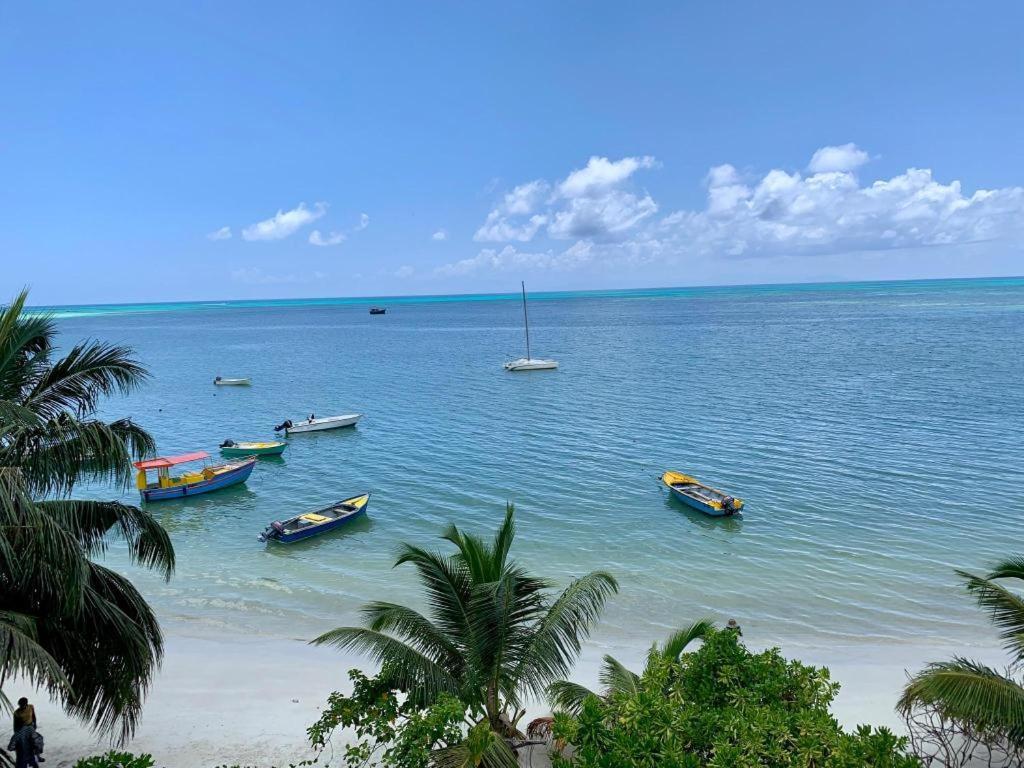 Diamond Plaza Hotel Grand Anse  Værelse billede